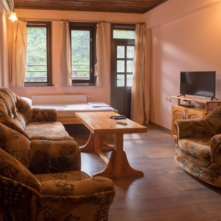 Комплекс Водопада Hotel Khrabrino Cameră foto